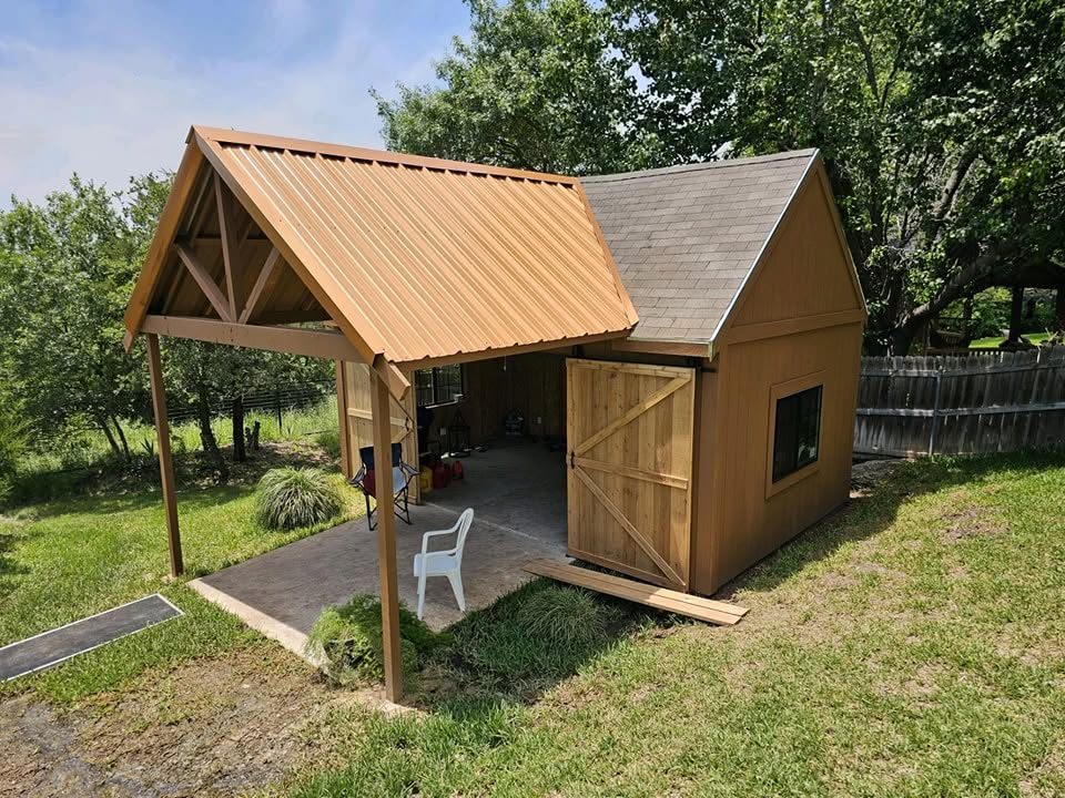 Custom shed with metal roof and covered porch in Brock, TX